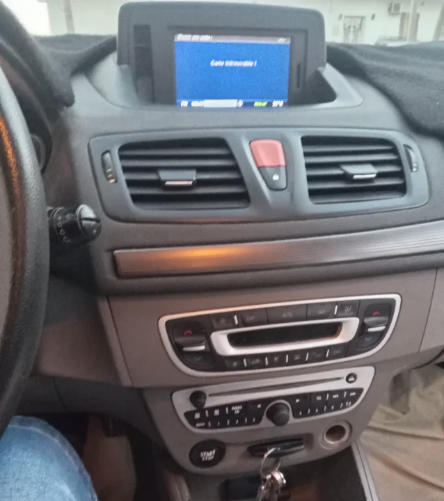 Renault Megane - Photo 4