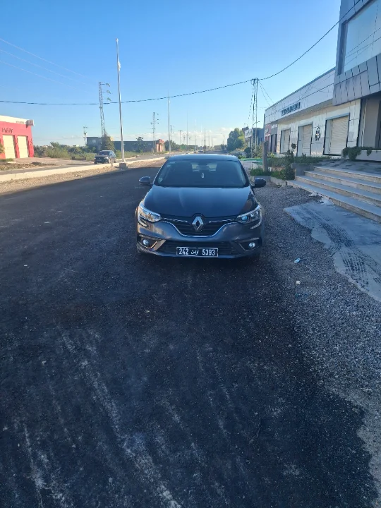 Renault Megane - Photo 2
