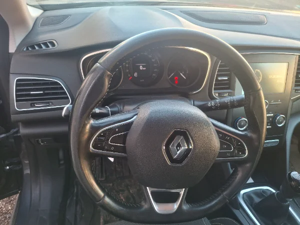 Renault Megane - Photo 7