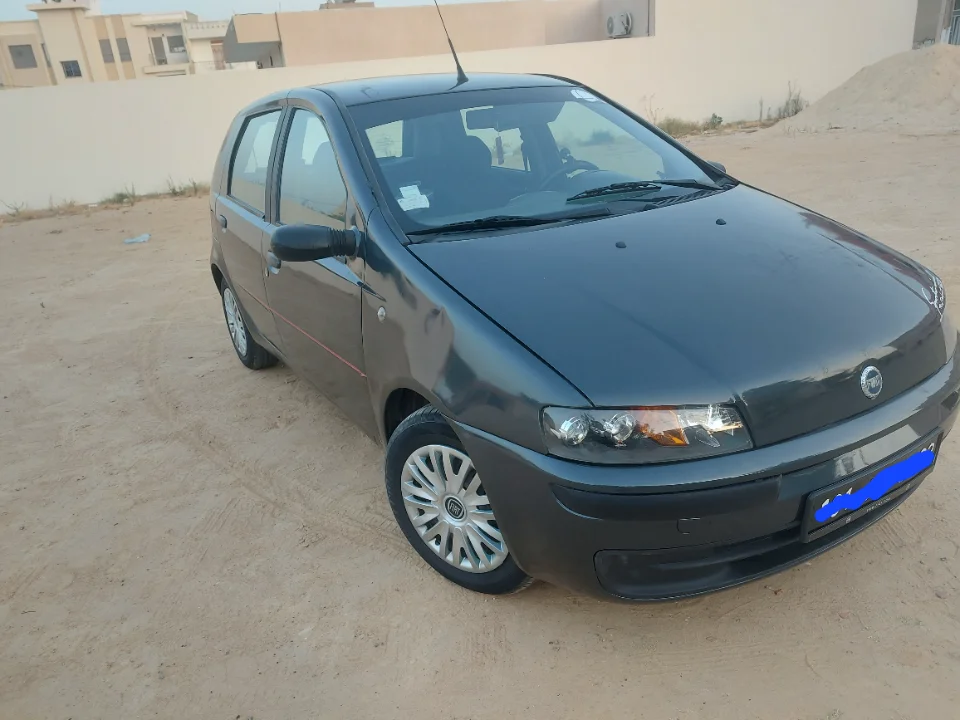 Fiat PUNTO - Photo 6