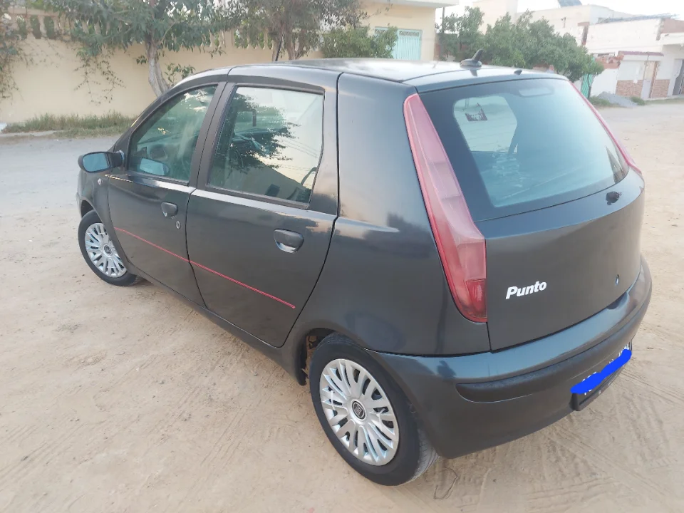 Fiat PUNTO - Photo 4