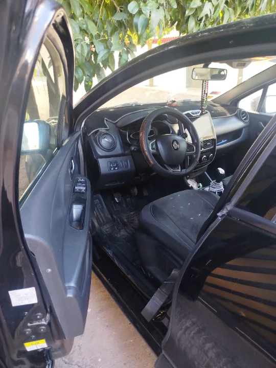 Renault Clio - Photo 3