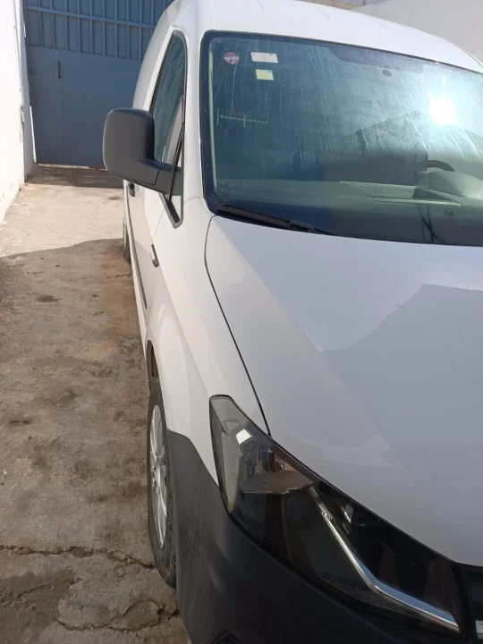 Volkswagen Caddy - Photo 2