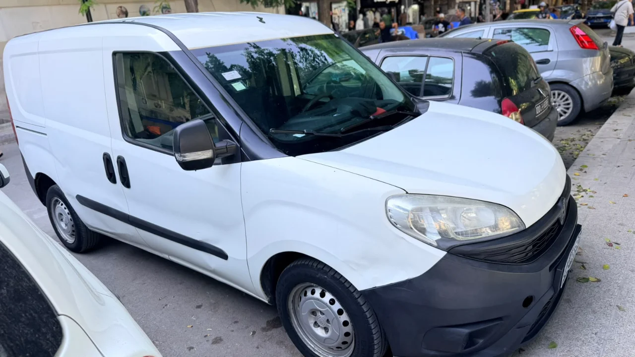 Fiat DOBLO - Photo 2