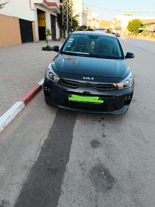 Kia RIO - Photo 12