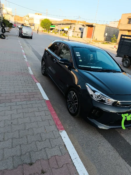 Kia RIO - Photo 11