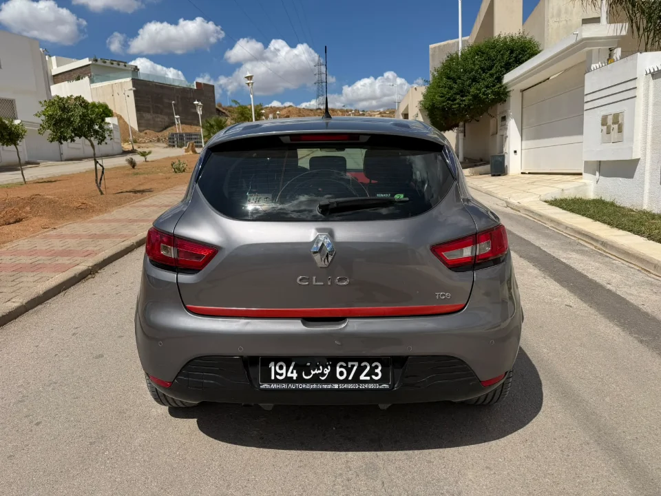 Renault Clio - Photo 8
