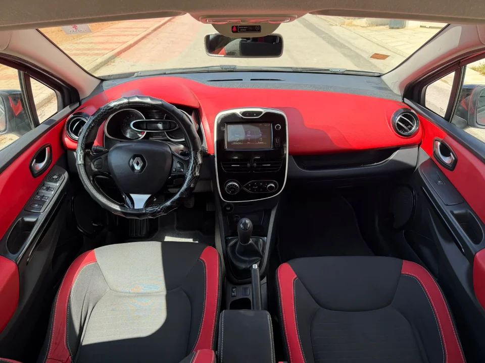 Renault Clio - Photo 4