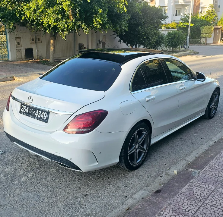 Mercedes 200 - Photo 11