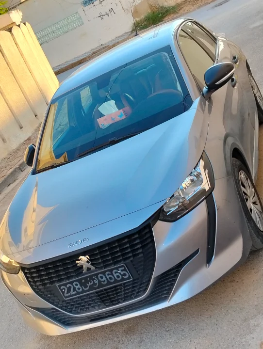 Peugeot 208 2022