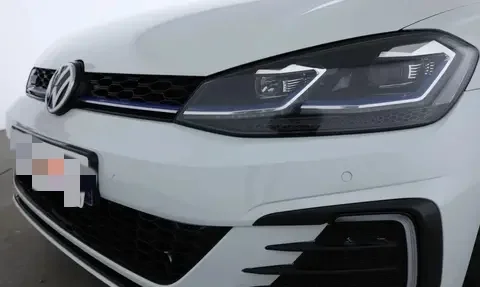 Volkswagen Golf - Photo 8