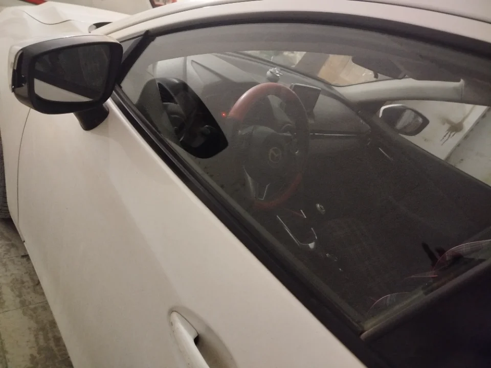Mazda MAZDA2 - Photo 3