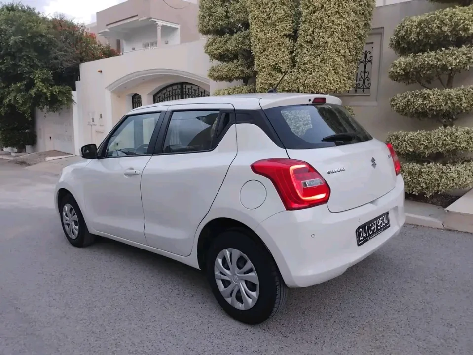 Suzuki Swift - Photo 7