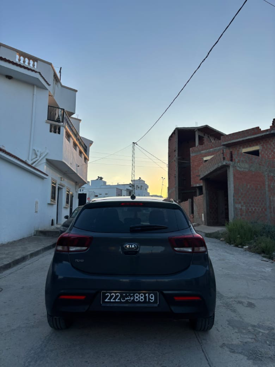 Kia RIO - Photo 8