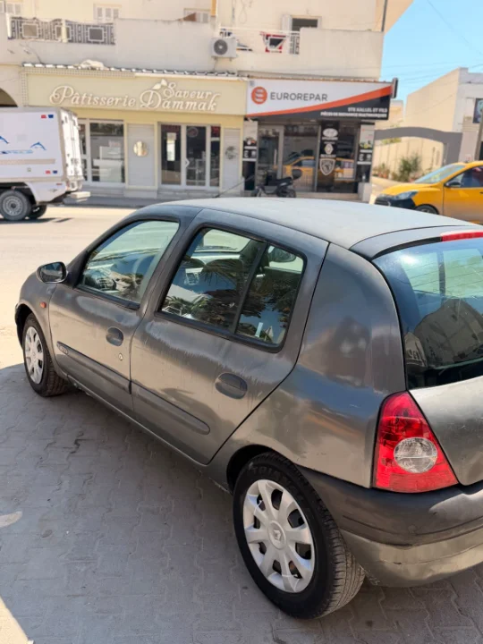 Renault Clio - Photo 9