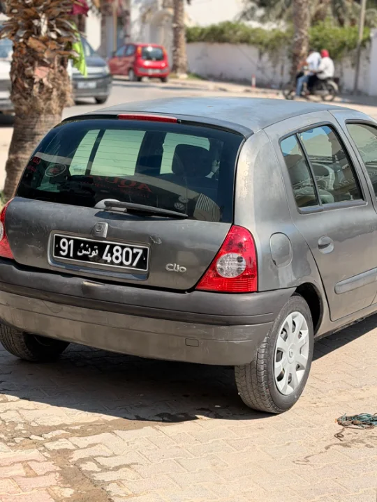 Renault Clio - Photo 4