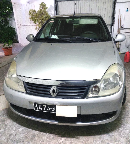 Renault Symbol 2010 Essence