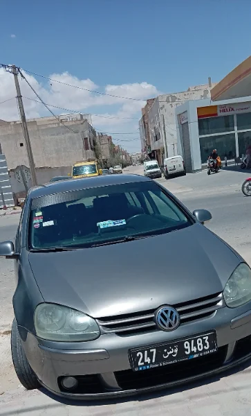 Volkswagen Golf 5 - Photo 4
