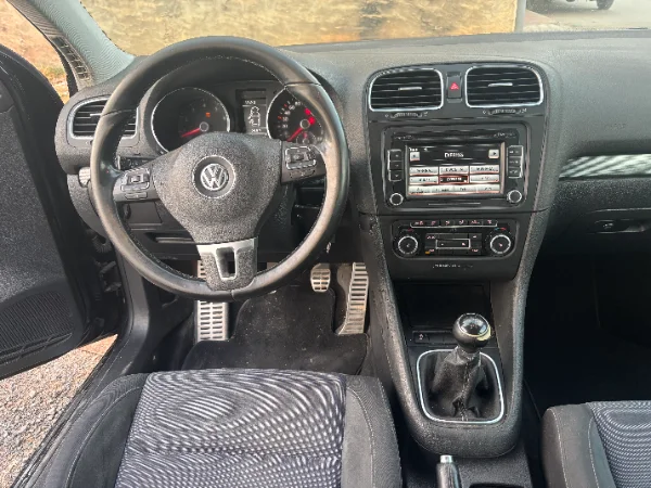 Volkswagen Golf - Photo 2