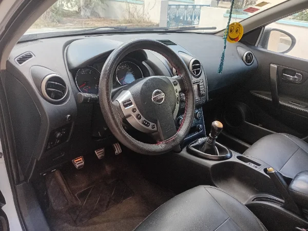 Nissan Qashqai - Photo 9