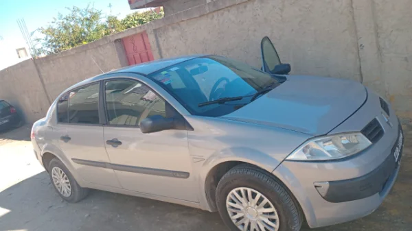 Renault Megane - Photo 2