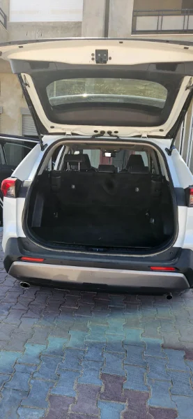 Toyota RAV4 Plug-in - Photo 5