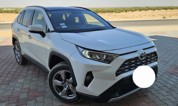 Toyota RAV4 Plug-in - Photo 2
