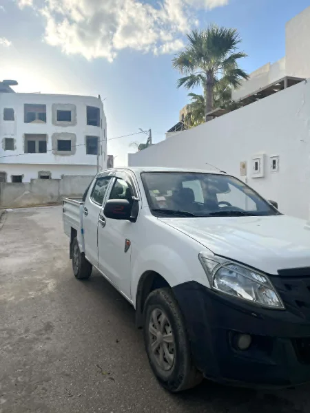 Isuzu D MAX - Photo 7
