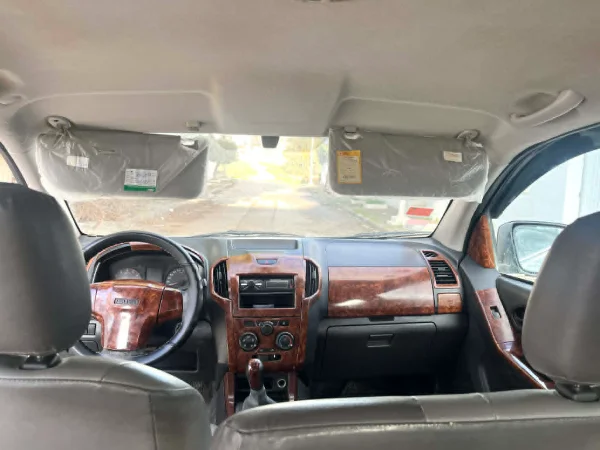 Isuzu D MAX - Photo 6