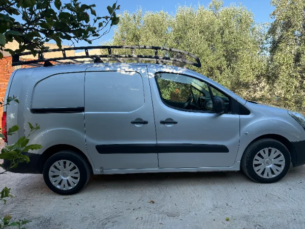 Citroen BERLINGO - Photo 10