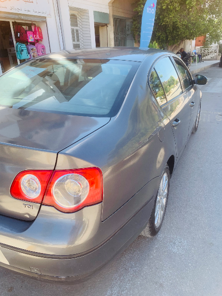 Volkswagen Passat - Photo 8