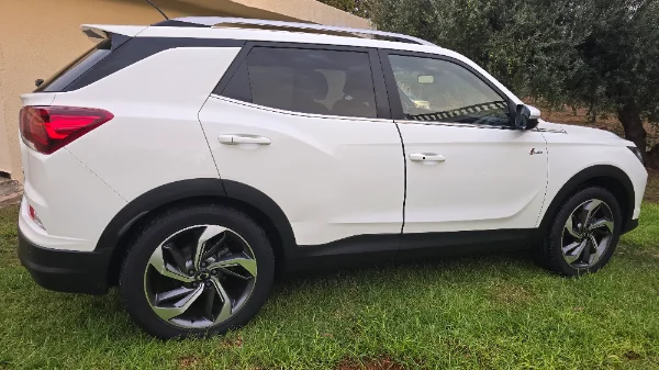 Ssangyong Korando - Photo 8