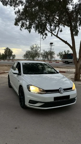 Volkswagen Golf 2020 Essence
