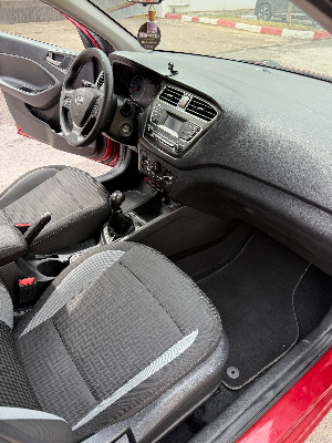 Hyundai I20 - Photo 5