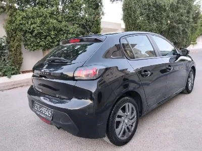 Peugeot 208 - Photo 7