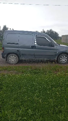Peugeot Partner - Photo 2