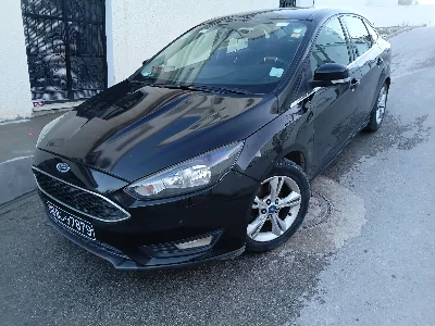 Ford FOCUS - Photo 6