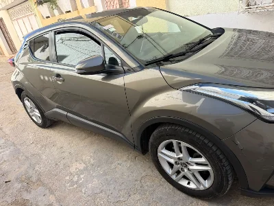 Toyota C-HR - Photo 8