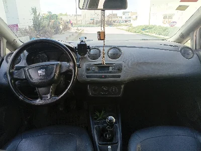 Seat Ibiza - Photo 7