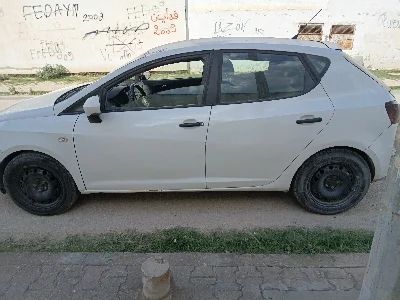 Seat Ibiza - Photo 3