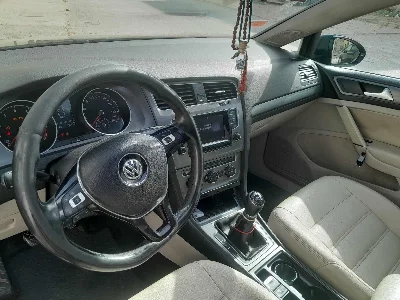 Volkswagen Golf - Photo 8
