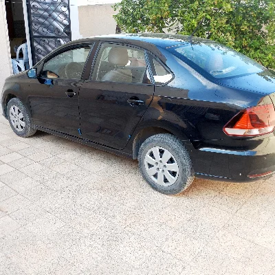Volkswagen Polo - Photo 2