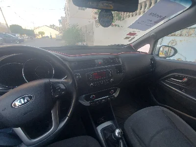 Kia RIO - Photo 4