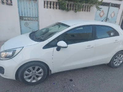 Kia RIO - Photo 2