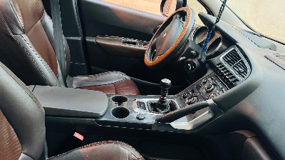 Peugeot 3008 - Photo 2