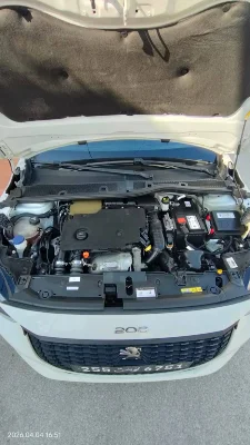 Peugeot 208 - Photo 11
