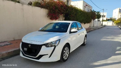 Peugeot 208 - Photo 9