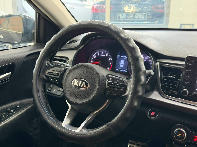Kia RIO - Photo 8