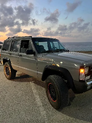 Jeep CHEROKEE - Photo 3