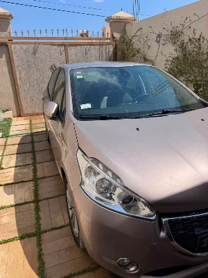 Peugeot 208 - Photo 3